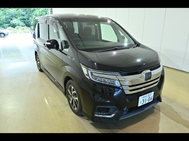 20438 Honda Step wagon RP3 2019 г. (Honda Tokyo)